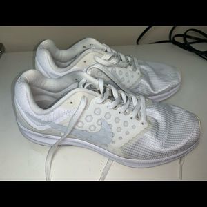 🚫DONATED🤗Nike downshifter 7 running shoe Size 8
